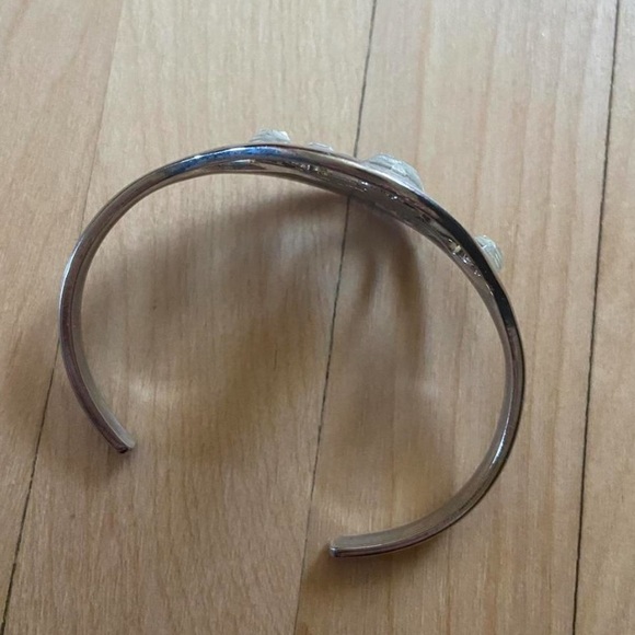 Wind Cuff Bracelet - Picture 3 of 3